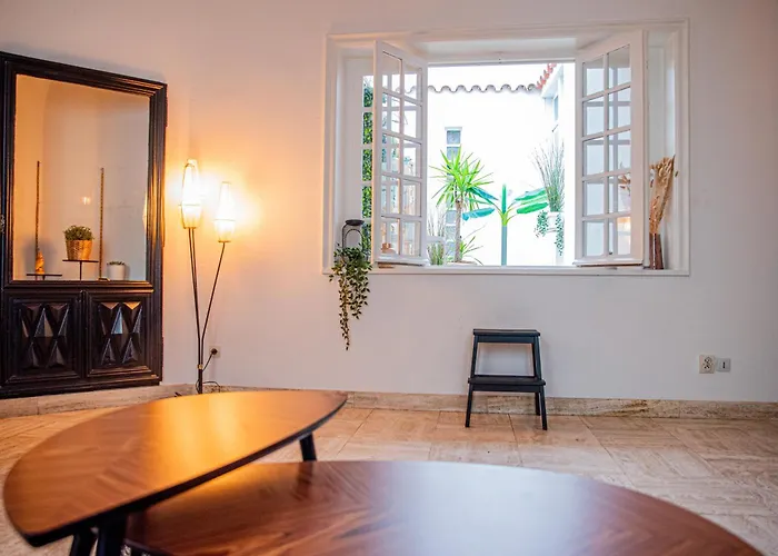 101 Cour De La Bastide * Carcassonne