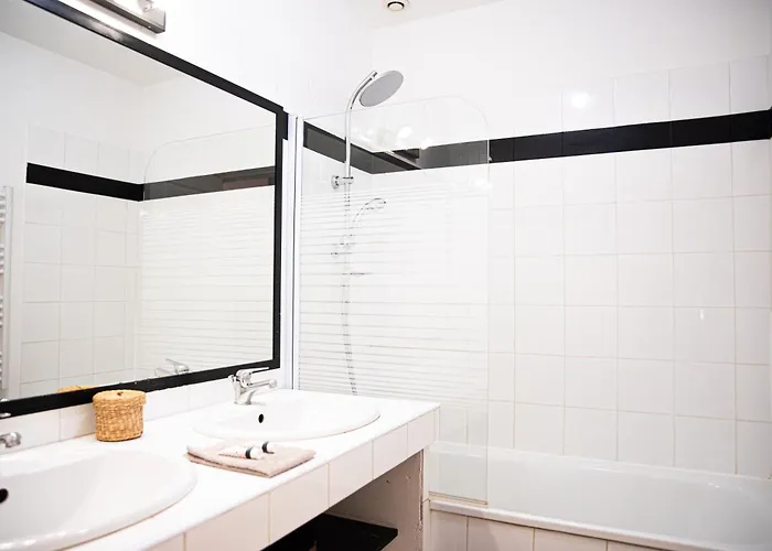 101 Cour De La Bastide * カルカソンヌ